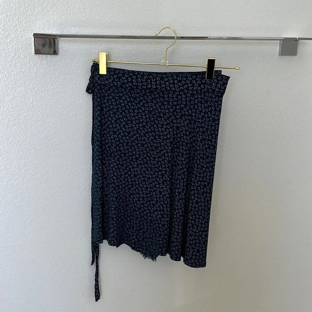 Brandy Melville Genevieve Wrap Mini Skirt - Picture 5 of 7